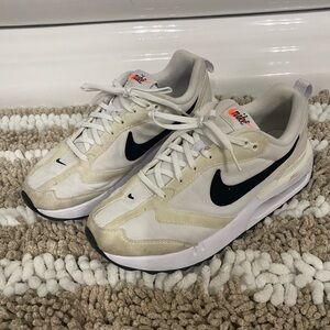 Nike Men's Beige and Black Sneakers